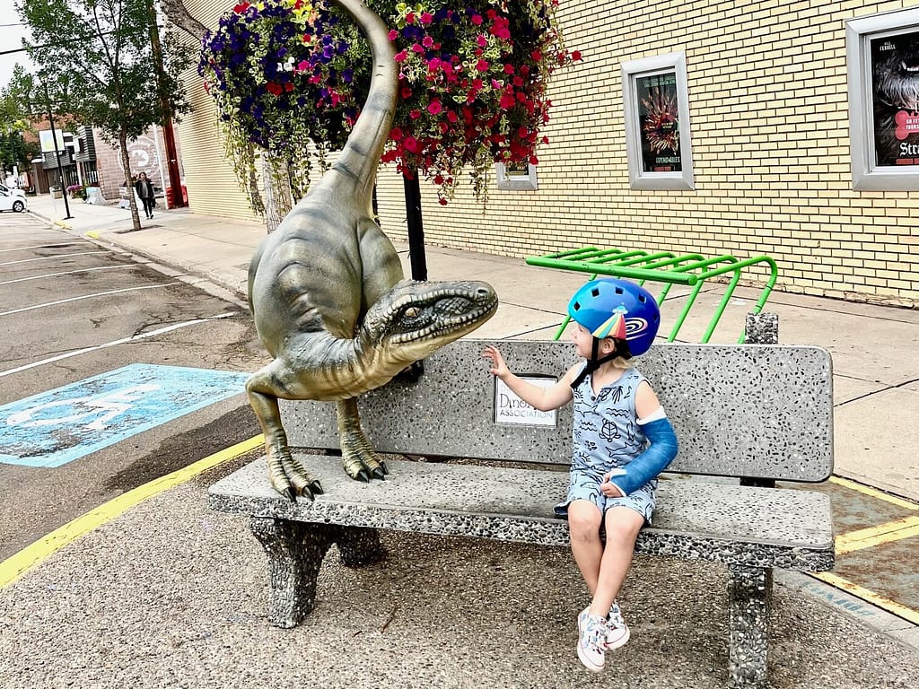 family vacation in drumheller alberta, dinosaurs