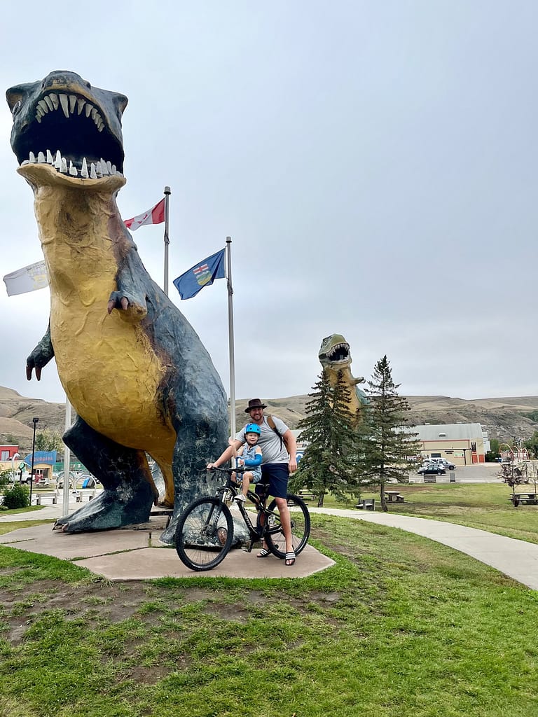 family vacation in drumheller alberta, dinosaurs